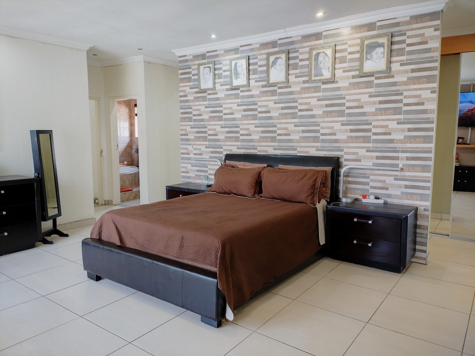 House for sale in Horison, Roodepoort, 468 m²