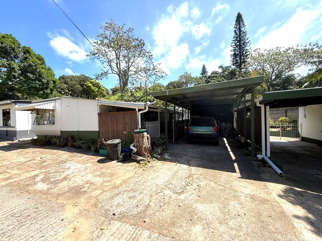 Townhouse for sale in Margate, KwaZulu Natal