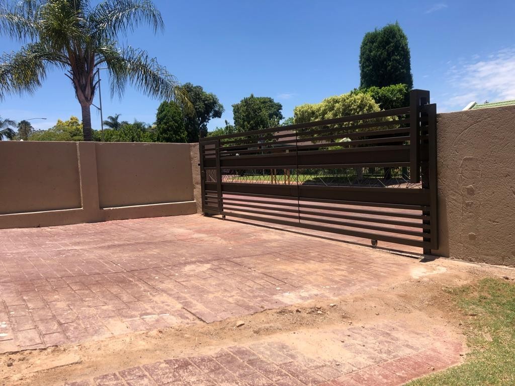 House for sale in The Orchards, Akasia, 926 m²