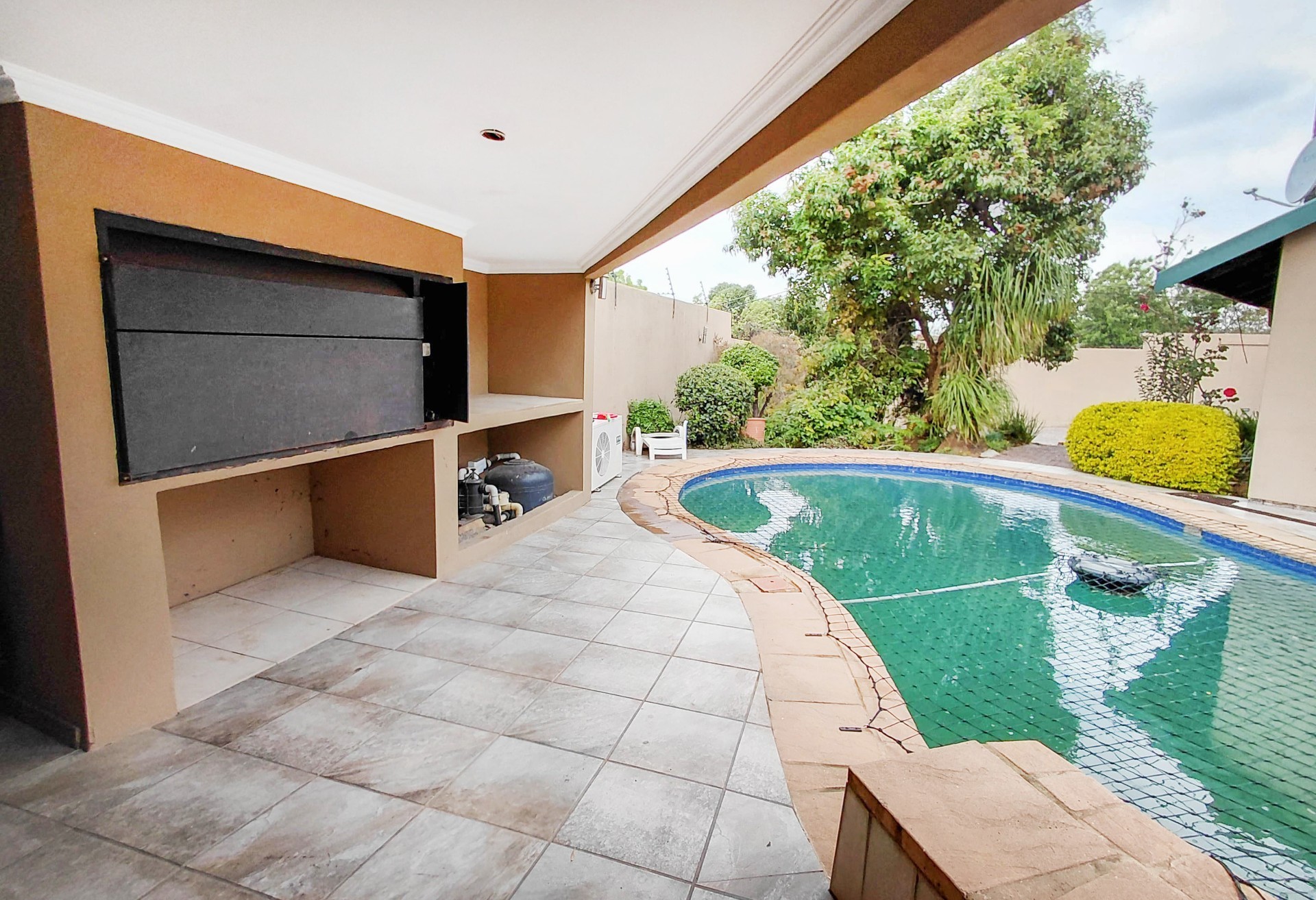 House for sale in Bordeaux, Randburg, 386 m²