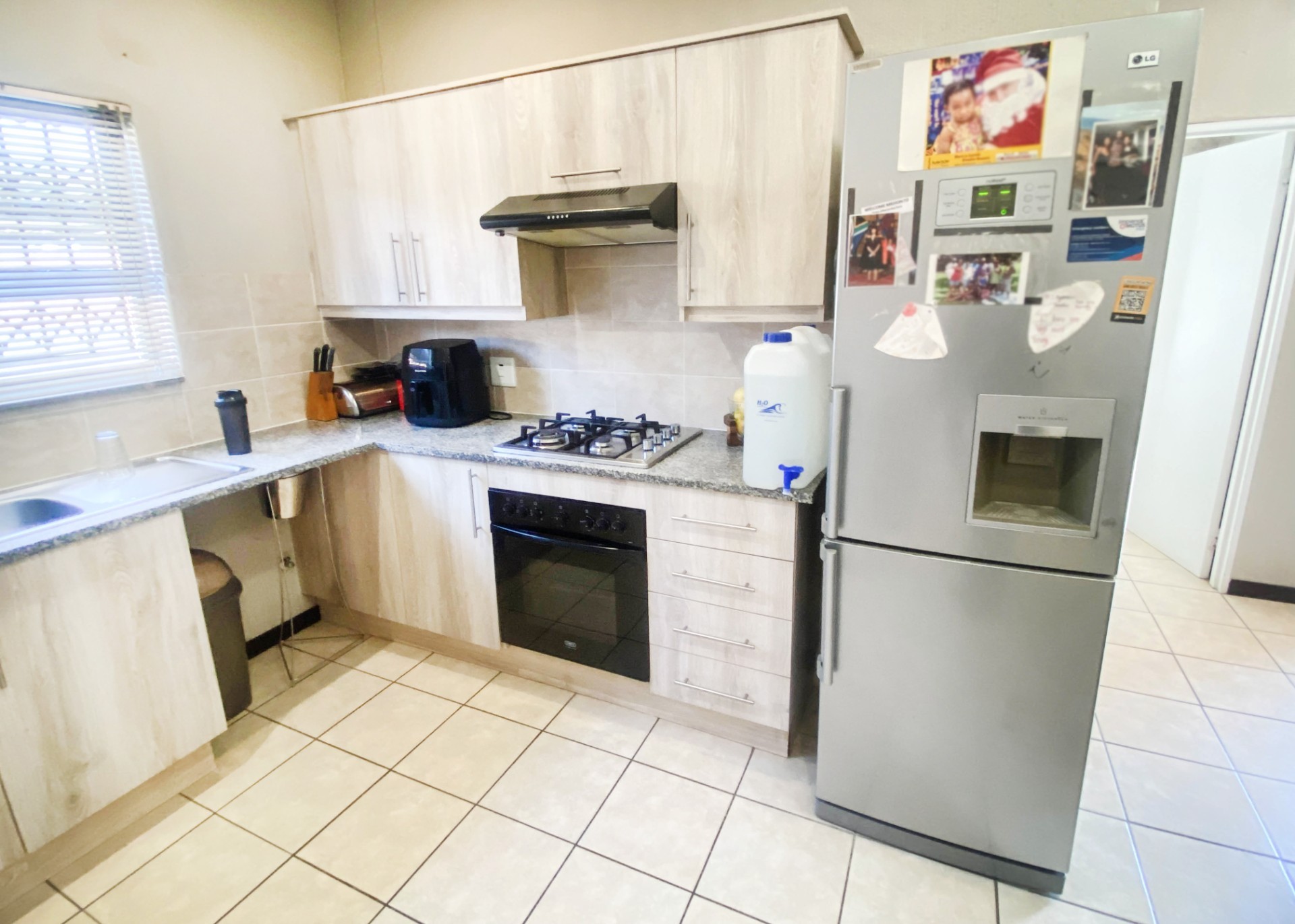 Apartment for sale in Wilgeheuwel, Roodepoort, 85 m²