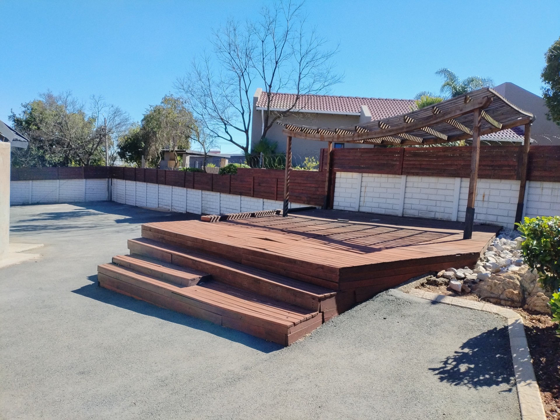 Commercial Property for sale in Helderkruin, Roodepoort, 380 m²