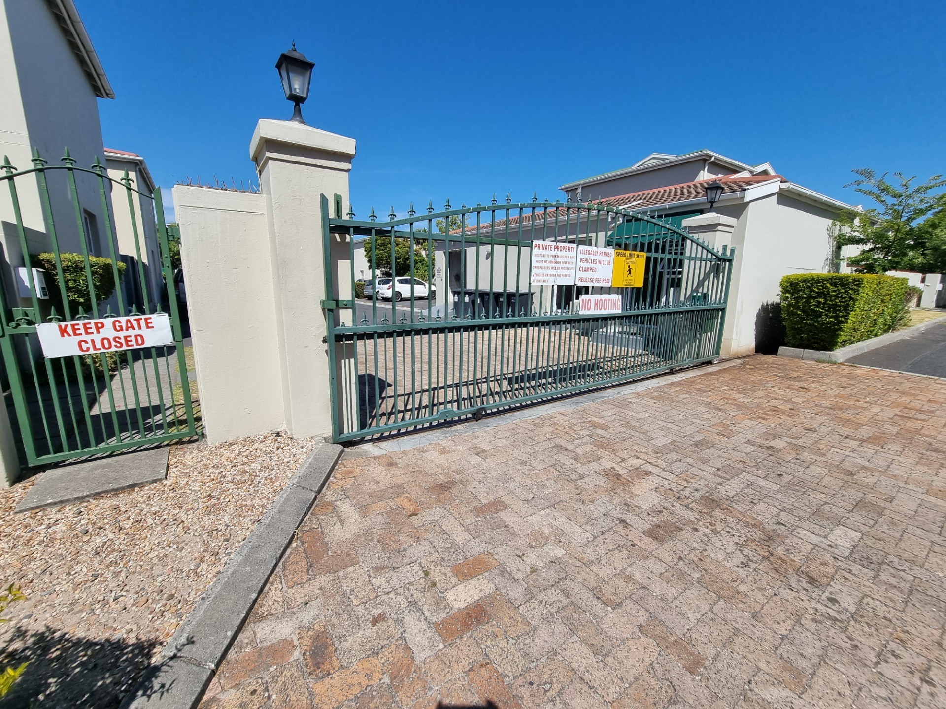 Apartment for rent in Kenilworth, Cape Town, 50 m²
