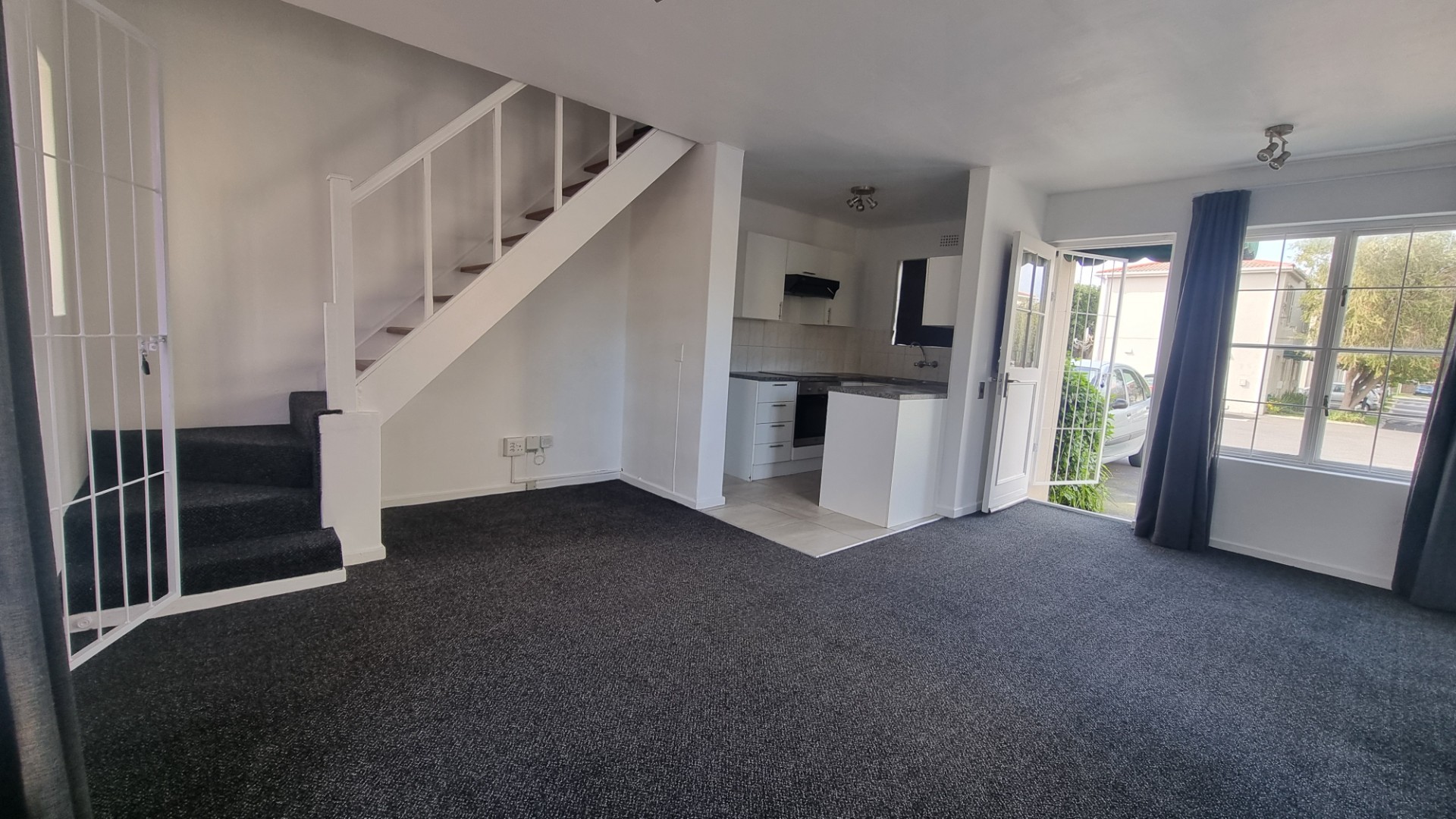 Apartment for rent in Kenilworth, Cape Town, 50 m²