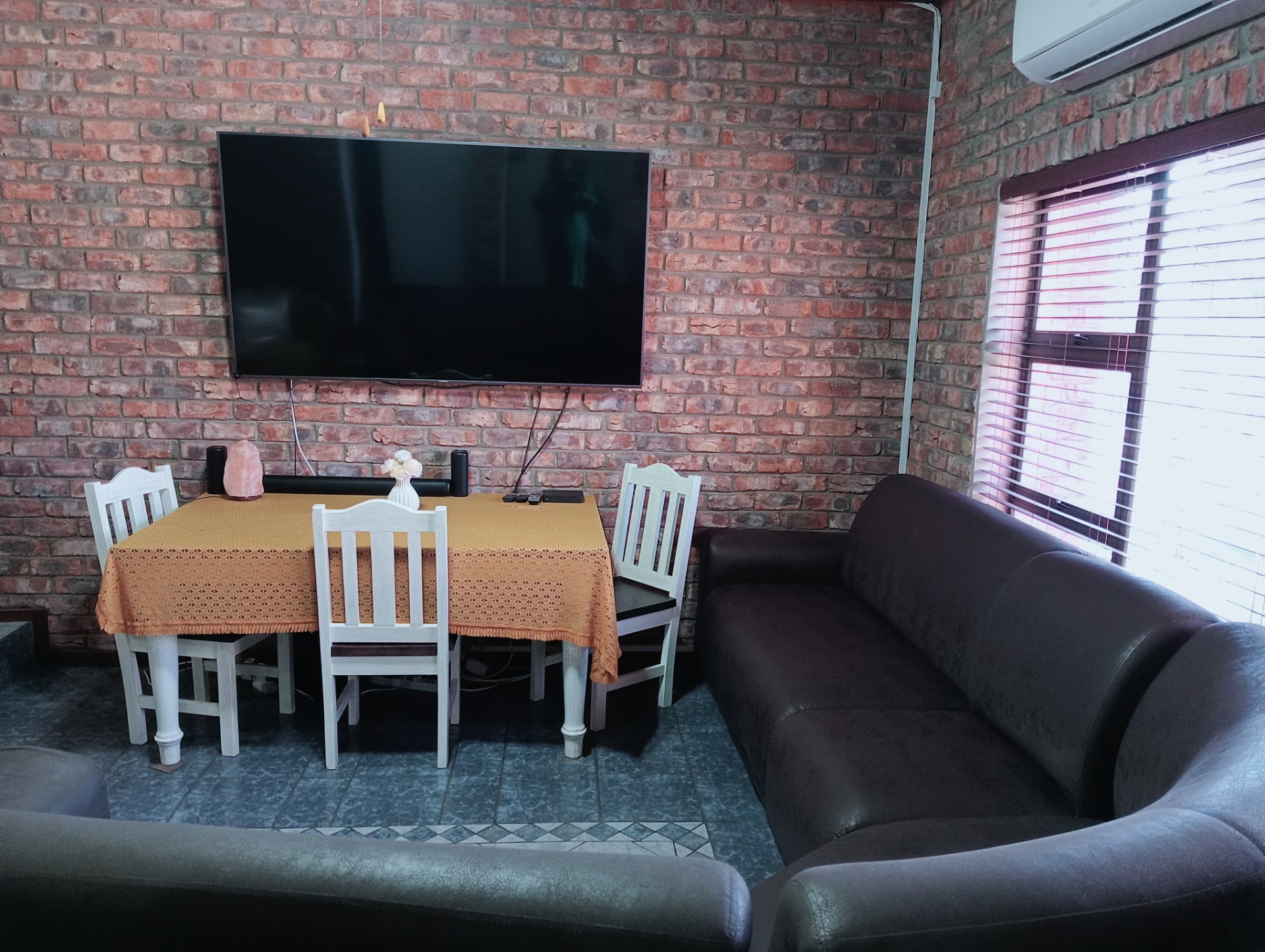 House for sale in Strelitzia Park, Uitenhage, 190 m²
