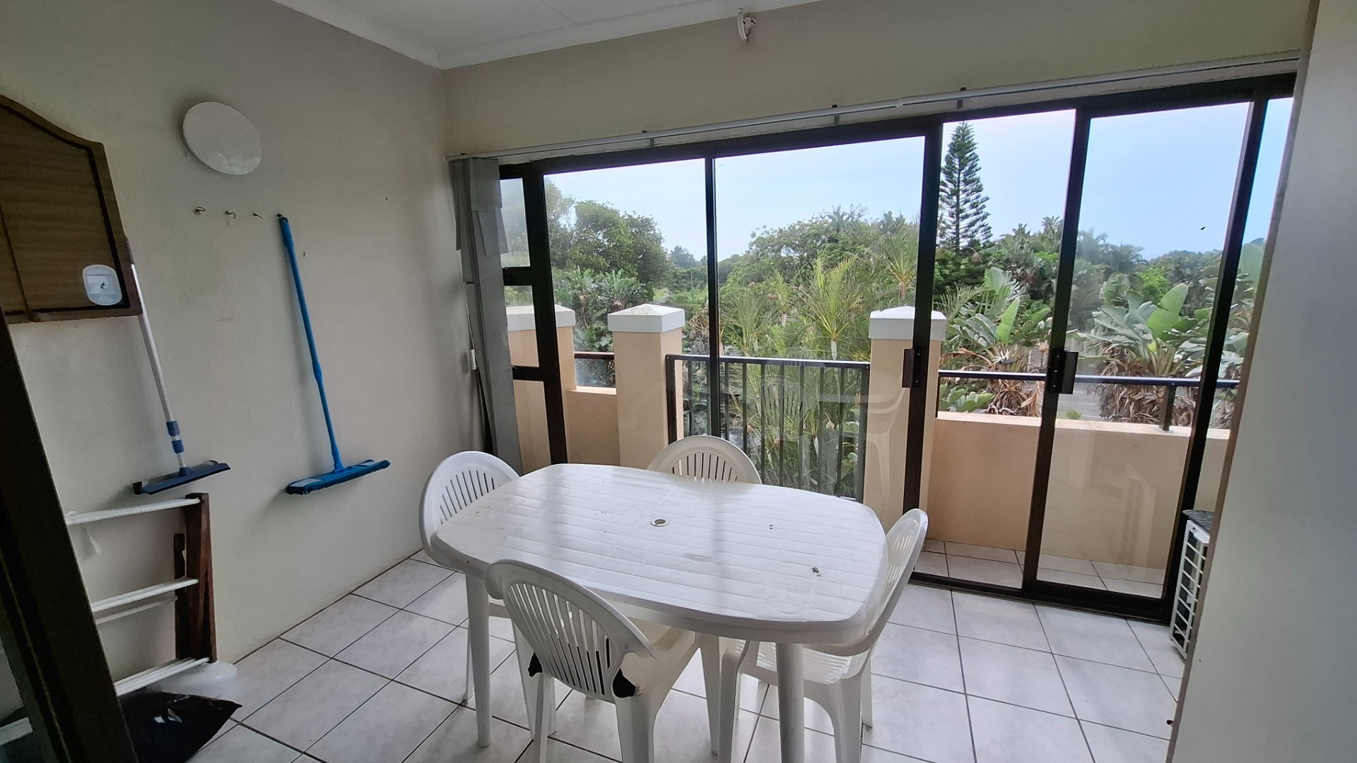 Apartment for sale in Shelly Beach, Margate, KwaZulu Natal, 83 m²