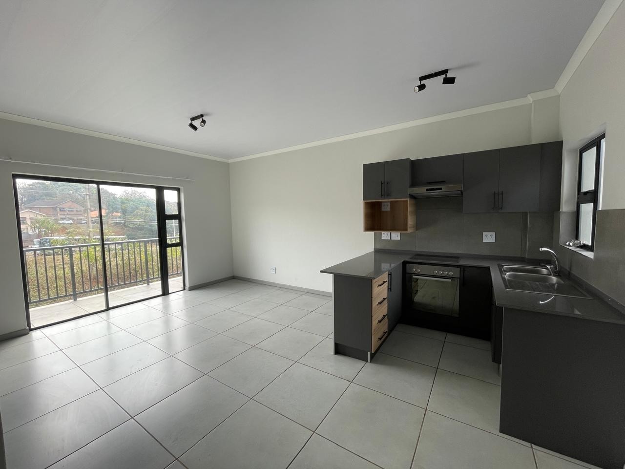 Apartment for sale in Greenwood Park, Durban, KwaZulu Natal, 87 m²
