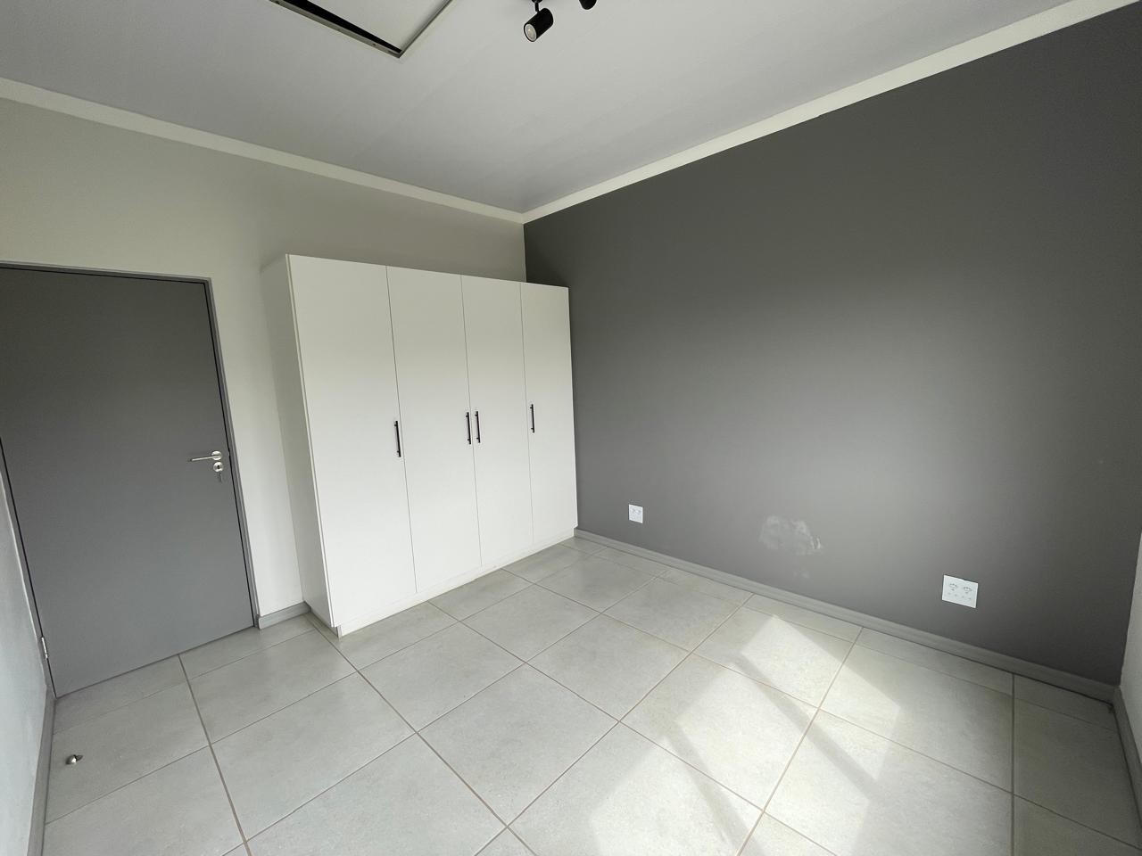 Apartment for sale in Greenwood Park, Durban, KwaZulu Natal, 87 m²