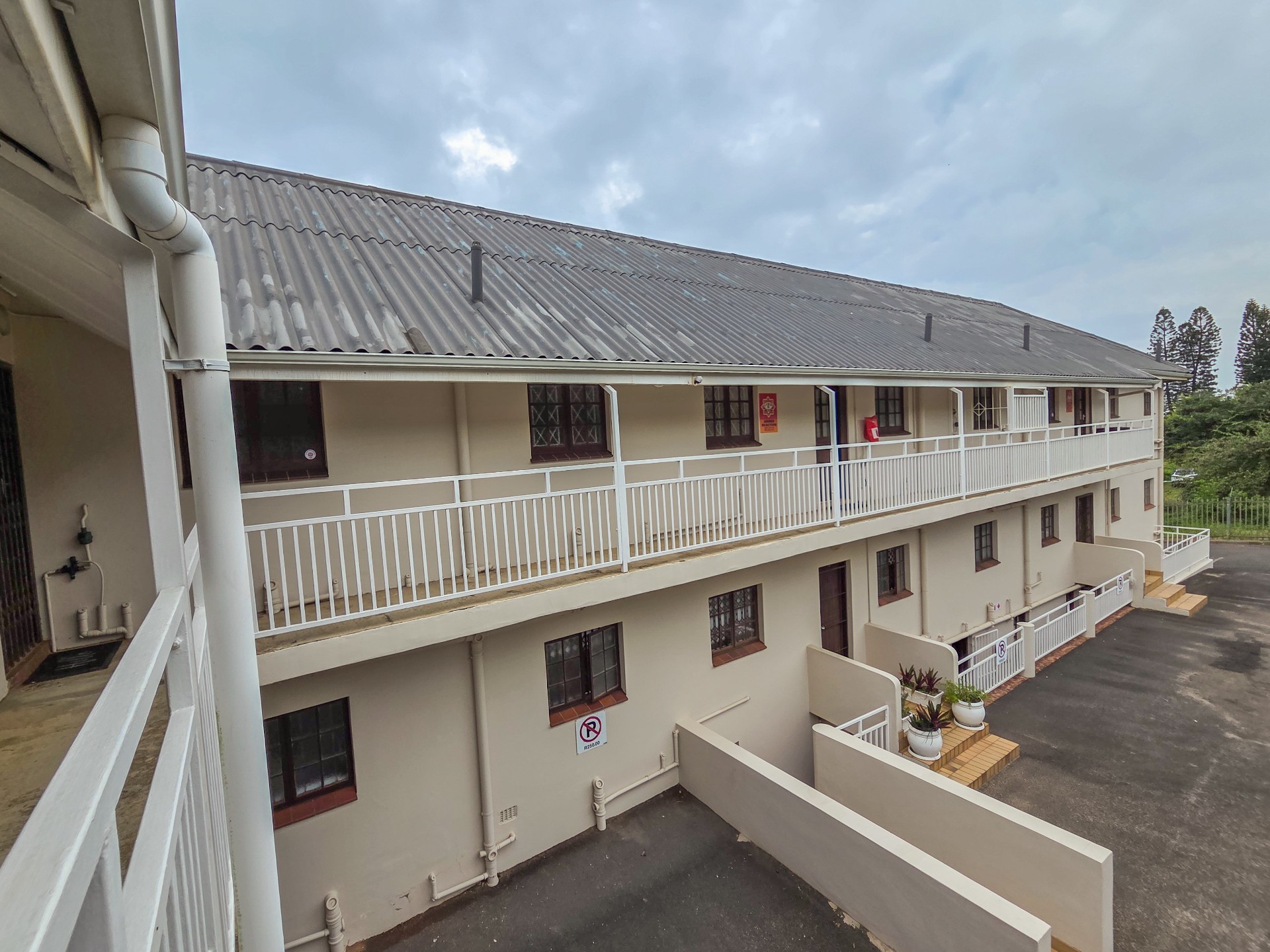 Apartment for sale in Pumula, Port Shepstone, KwaZulu Natal, 121 m²