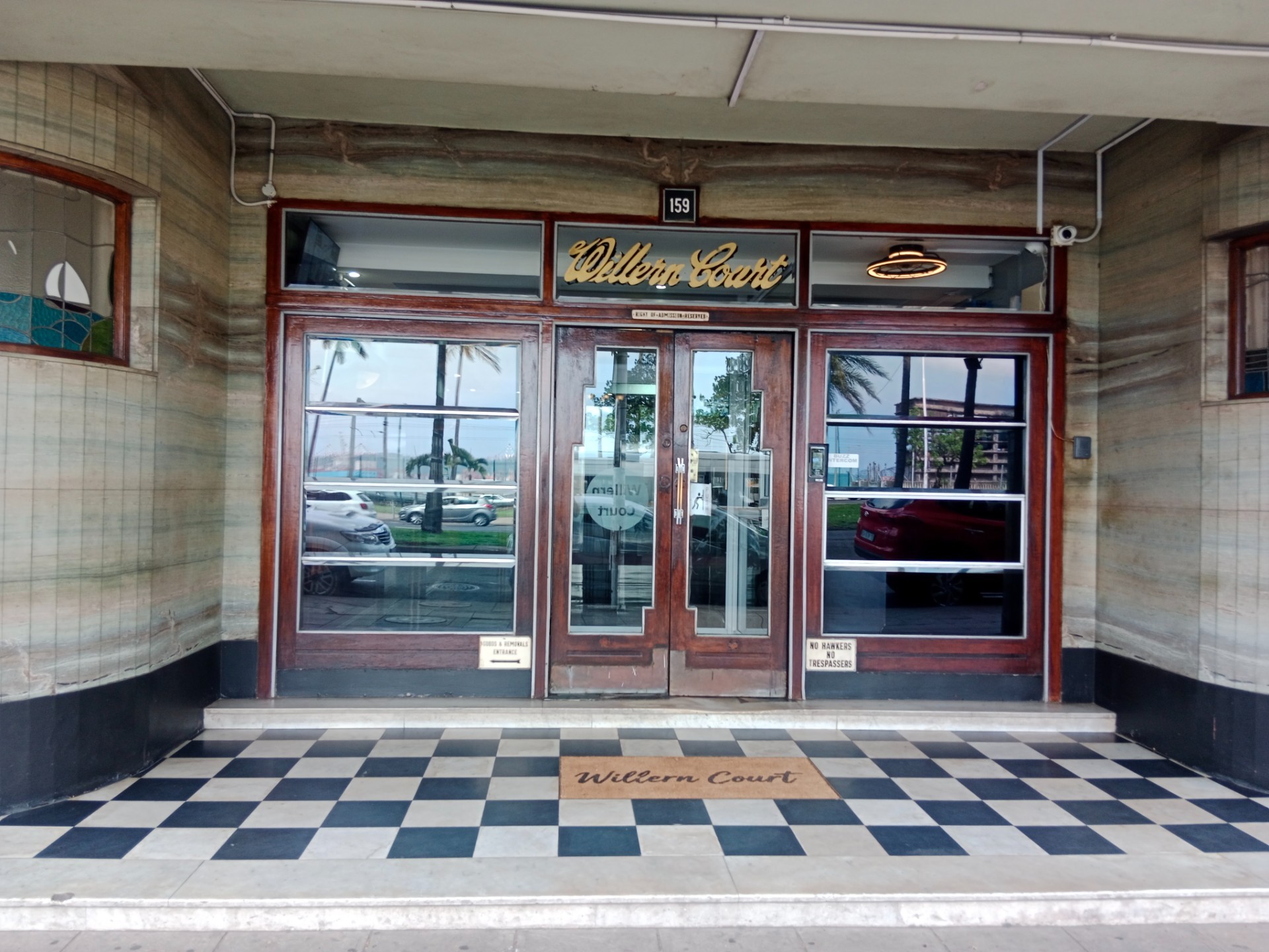 Apartment for sale in Durban Central, Durban, KwaZulu Natal, 56 m²