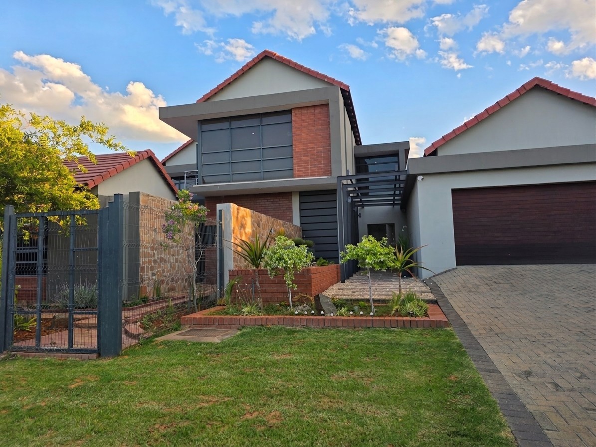 House for sale in Wild Olive Estate, Bloemfontein, 381 m²