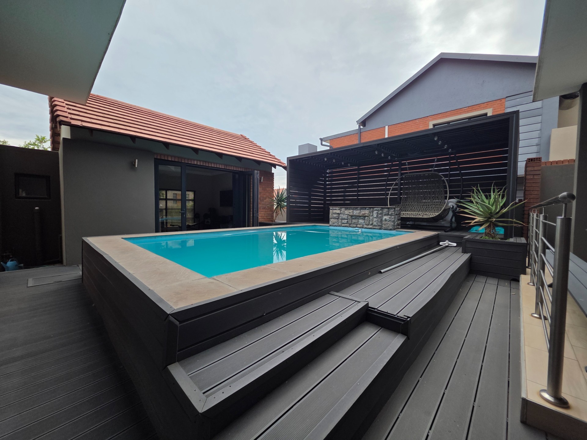 House for sale in Wild Olive Estate, Bloemfontein, 381 m²
