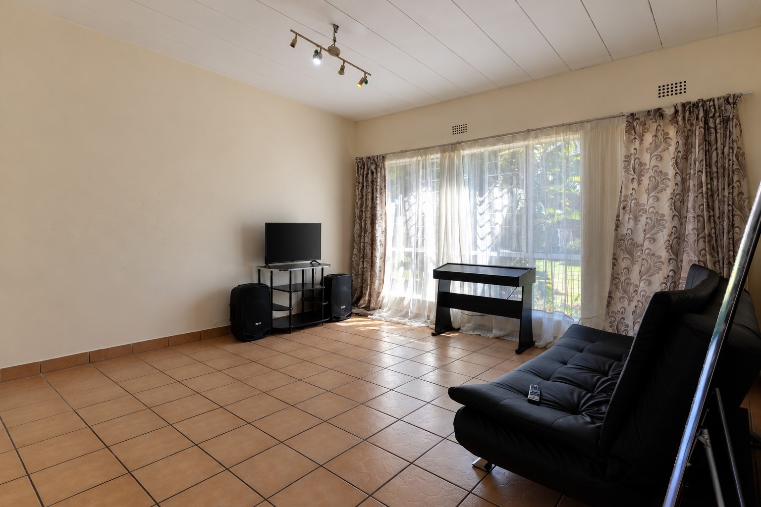 Apartment for sale in Horizon View, Roodepoort, 76 m²