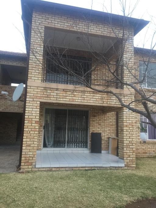 Apartment for rent in Noordwyk, Midrand, 84 m²