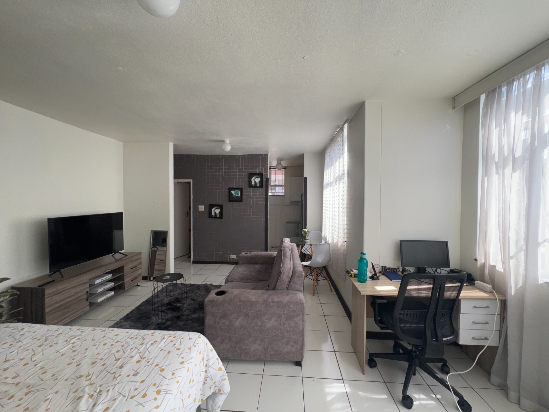 Studio Apartment for rent in Essenwood, Durban, KwaZulu Natal, 38, Trondheim, 115 7th Avenue, Essenwood, Durban, KwaZulu Natal, 40 m²