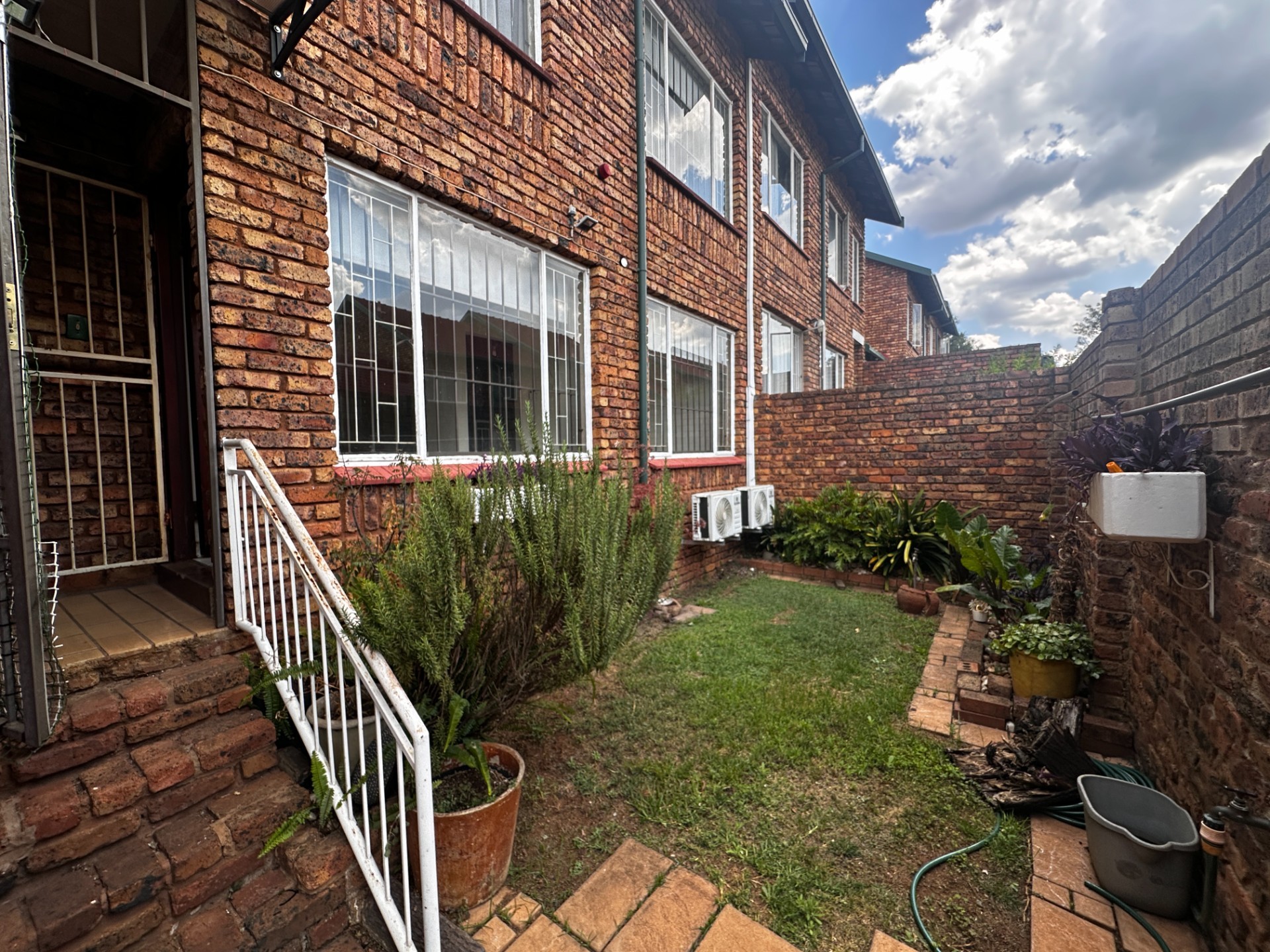Townhouse for sale in Monument Park, Pretoria, 137 m²