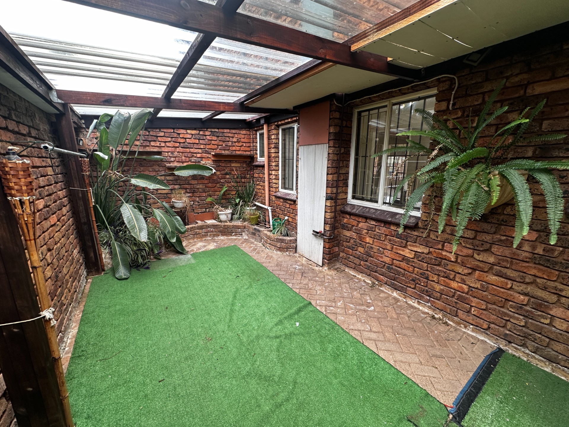 Townhouse for sale in Monument Park, Pretoria, 137 m²
