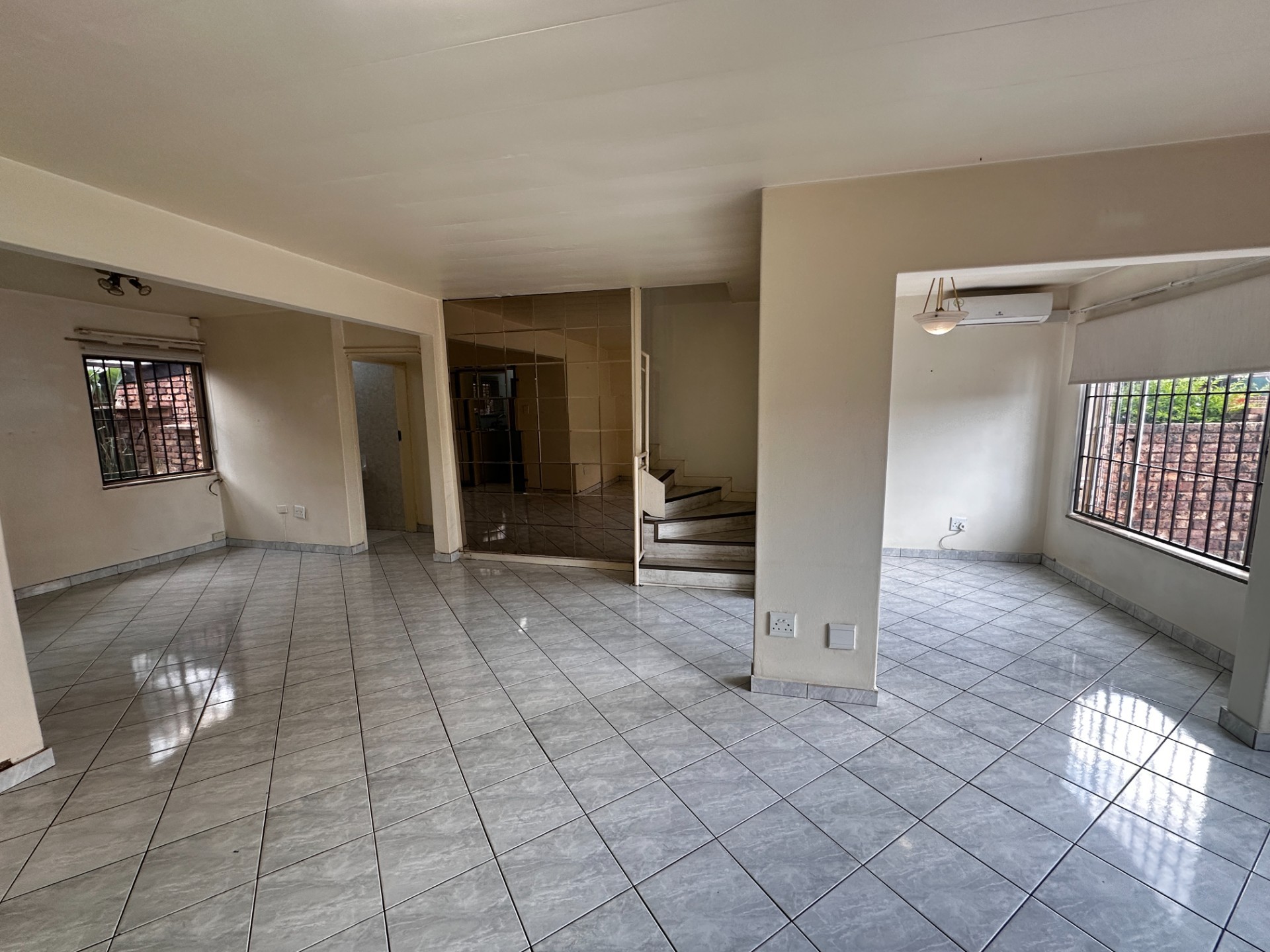 Townhouse for sale in Monument Park, Pretoria, 137 m²