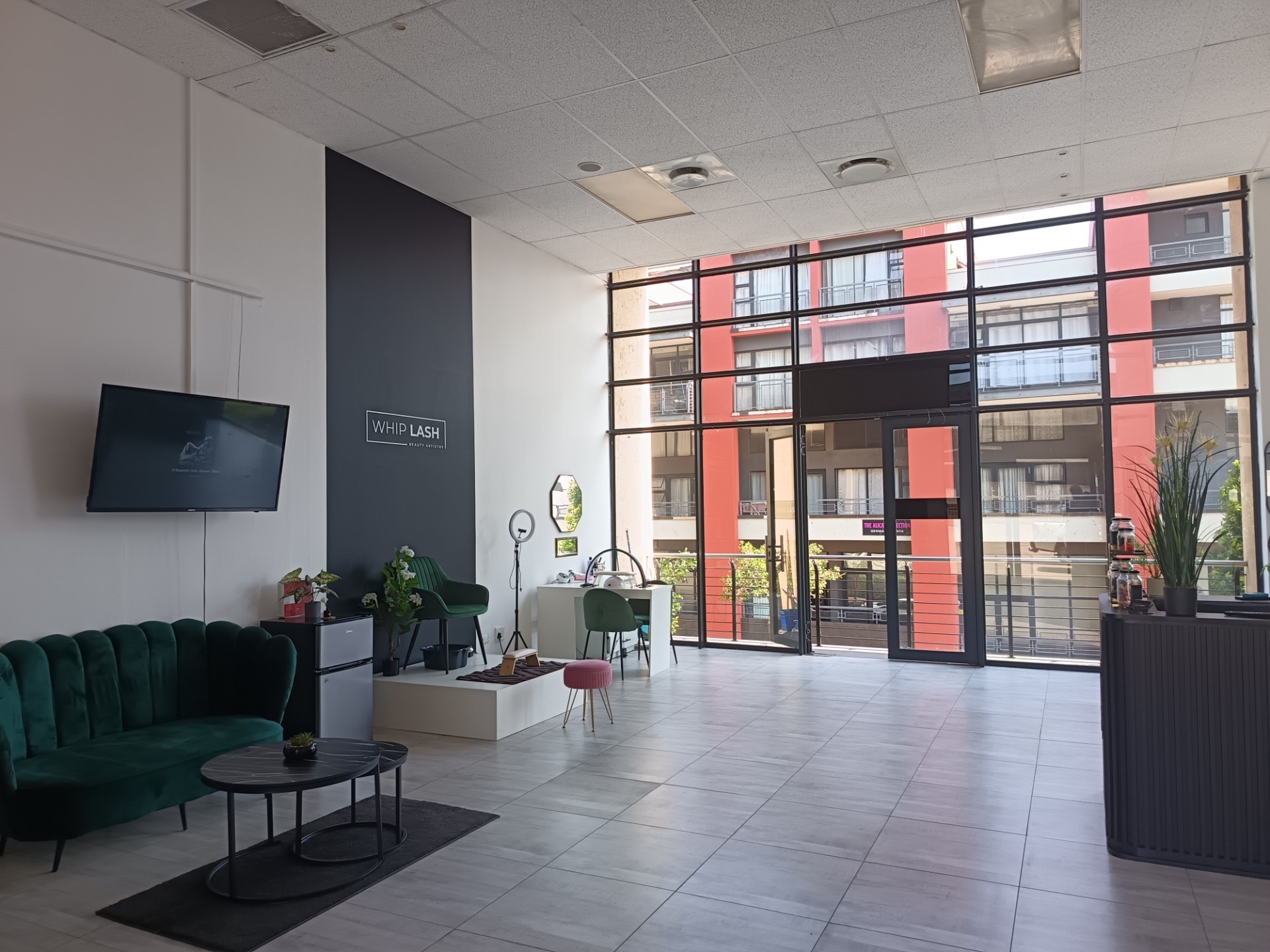 Retail Space for sale in Umhlanga, KwaZulu Natal, 131 m²