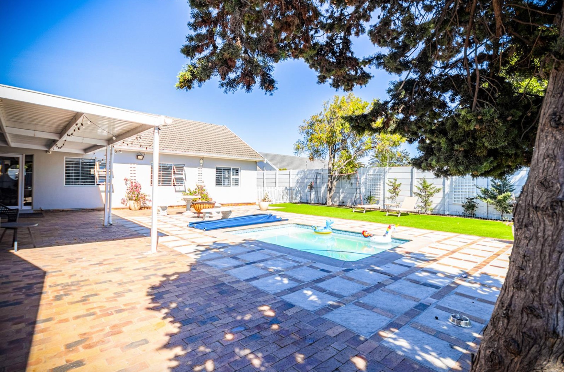 House for rent in Table View, Blouberg, 246 m²