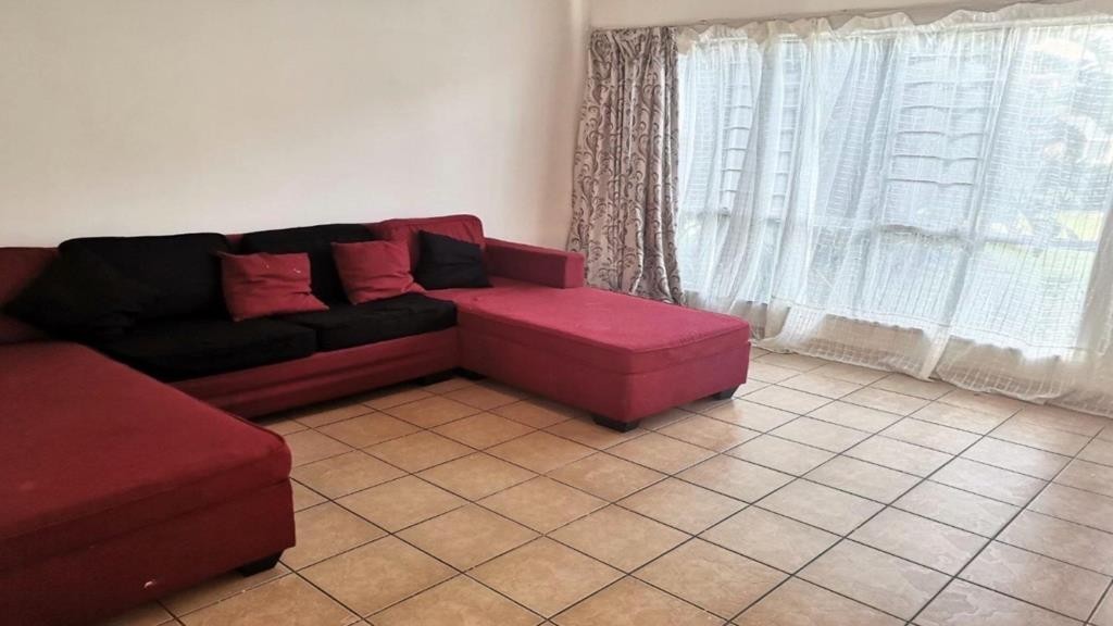 Apartment for sale in Horizon View, Roodepoort, 76 m²
