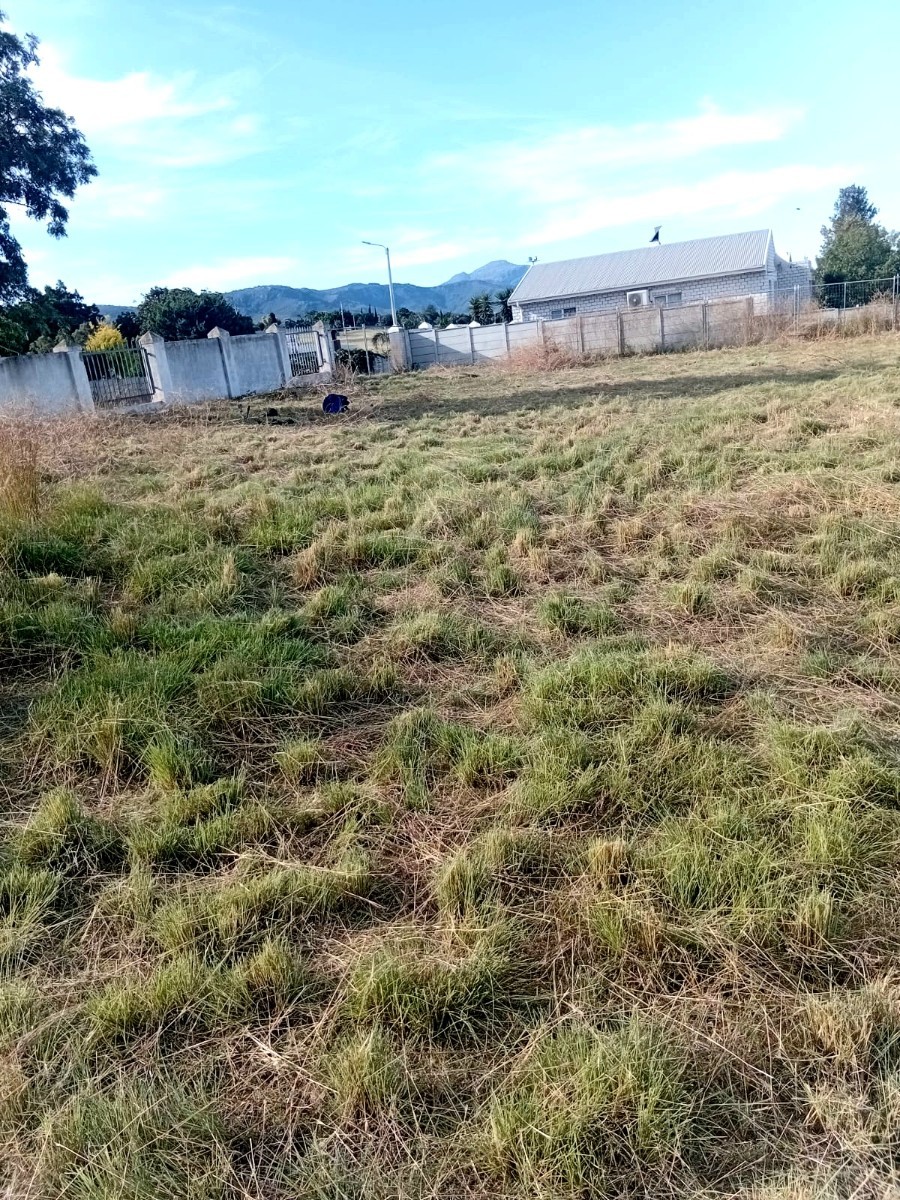 Development for sale in Piketberg, 1726 m²