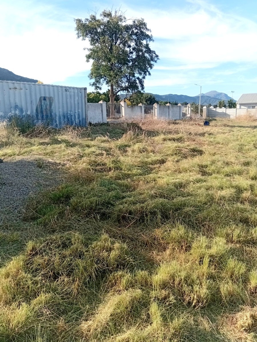 Development for sale in Piketberg, 1726 m²
