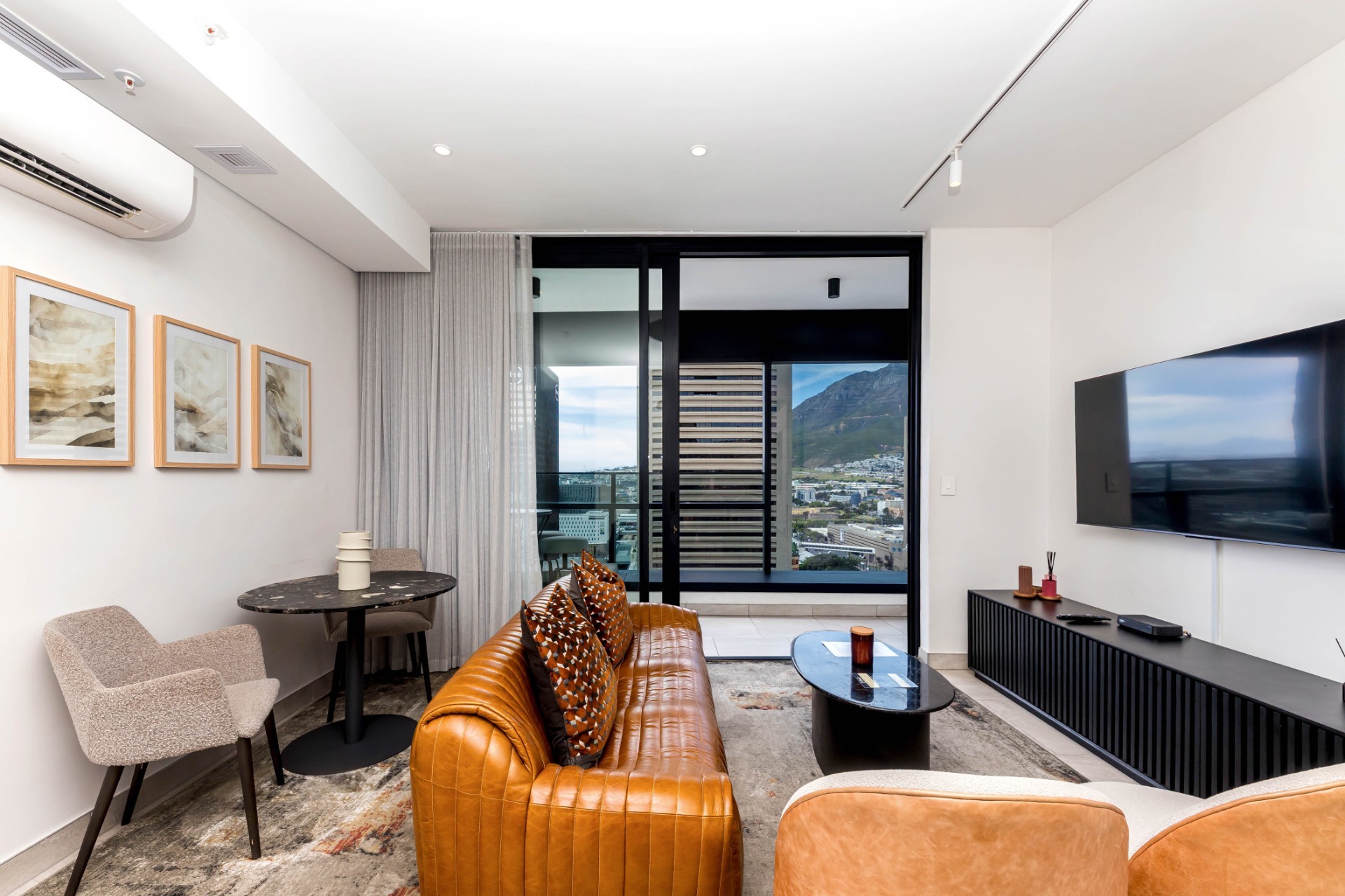 Apartment For Sale in Cape Town City Centre, Cape Town