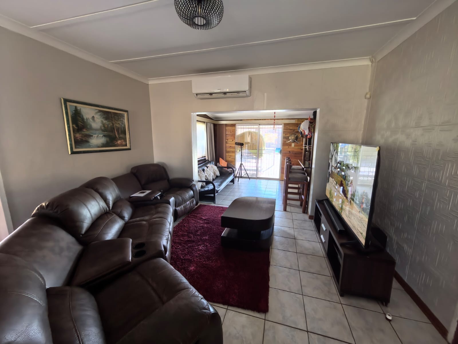 House for sale in Verwoerdpark, Kimberley, 1450 m²