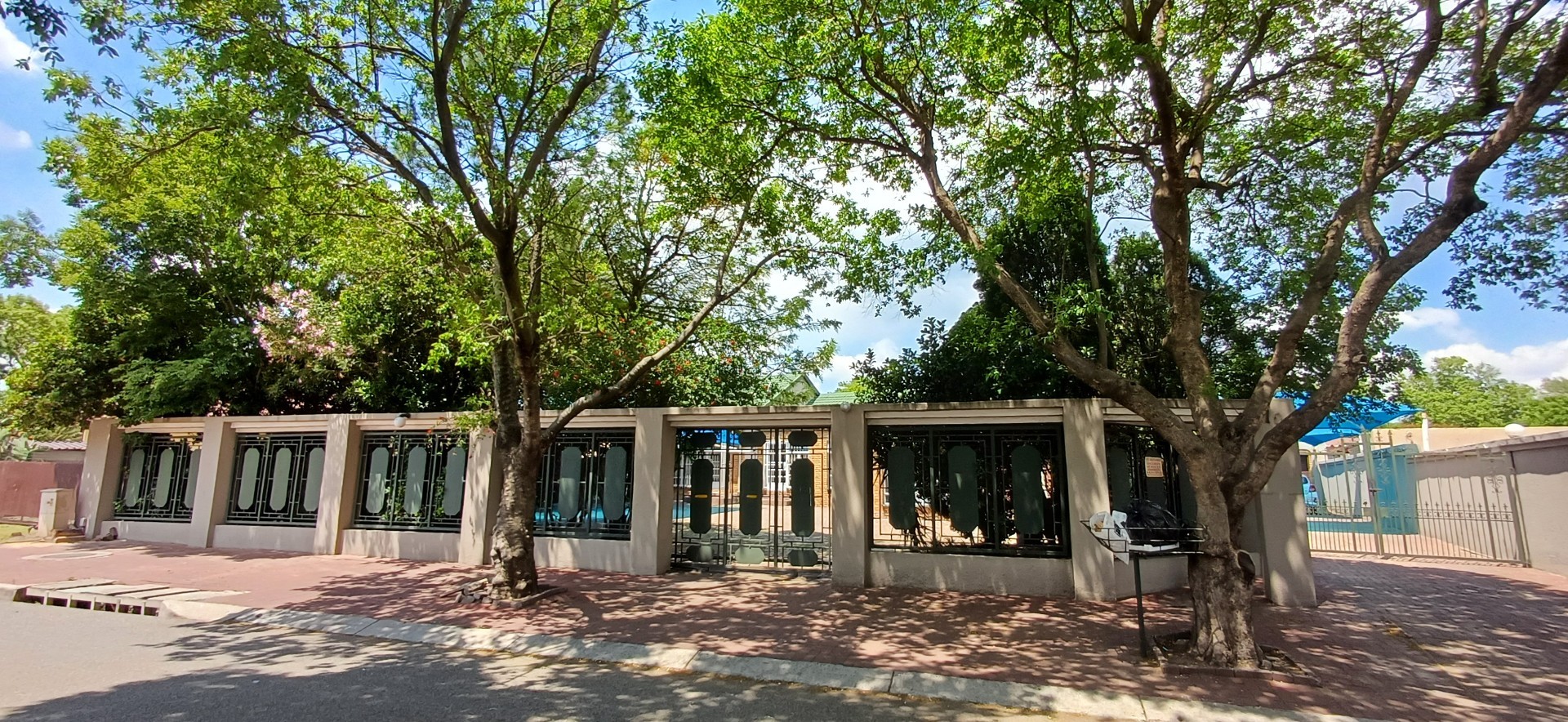 House for sale in Secunda, 1184 m²