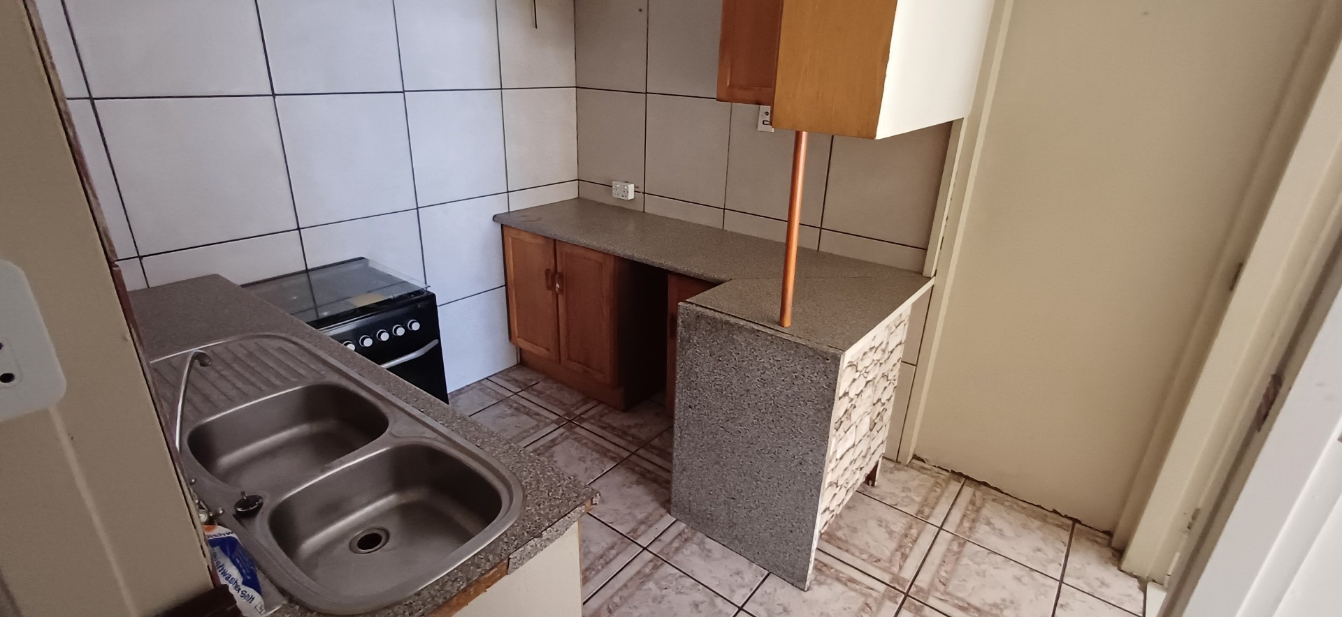 House for sale in Secunda, 1184 m²