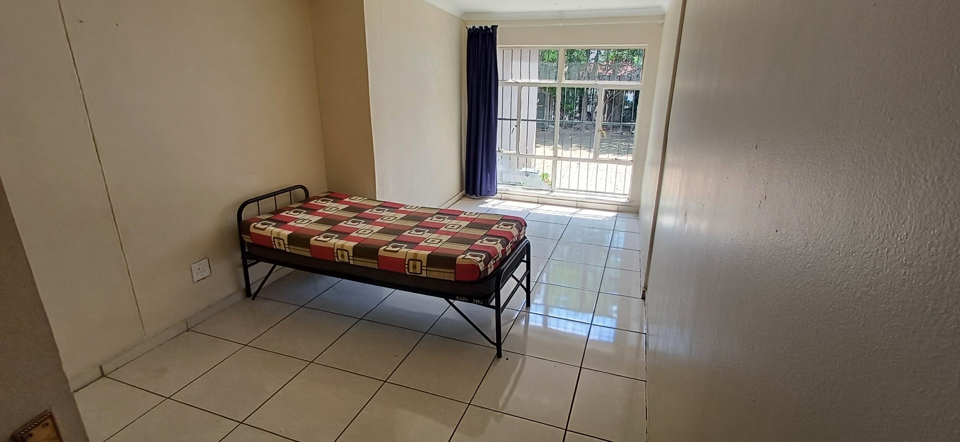 House for sale in Secunda, 1184 m²