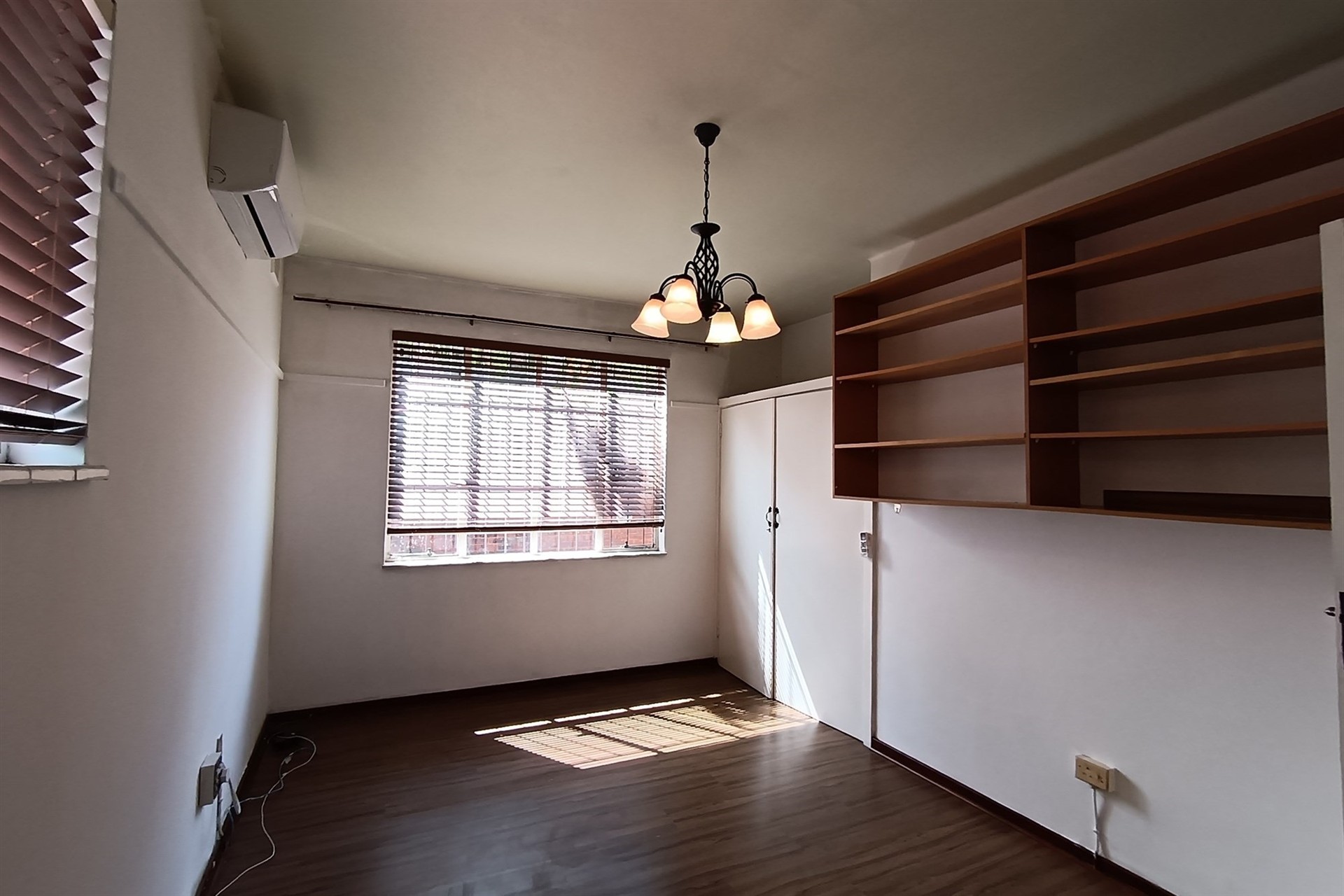 Apartment for rent in Essenwood, Durban, KwaZulu Natal, 109 m²