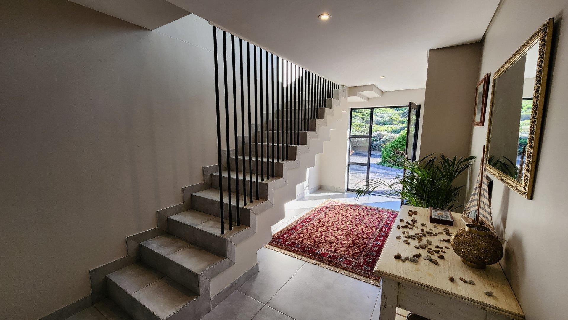 House for sale in Dana Bay, Mossel Bay, 470 m²