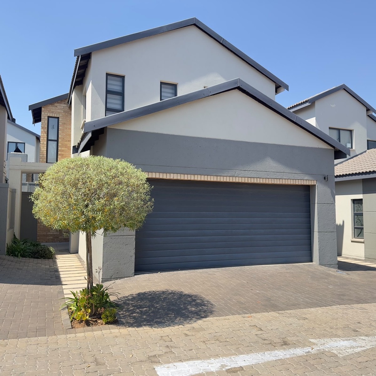 Cluster for sale in Craigavon, Sandton, 164 m²