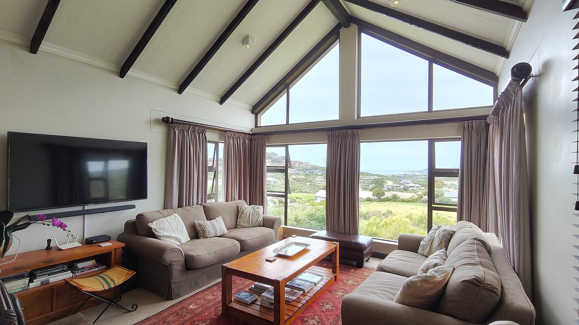 House for sale in Num Num Cape Estate, Mossel Bay, 380 m²