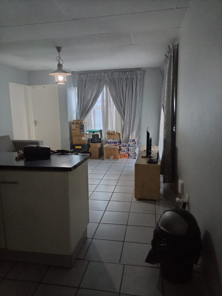 Apartment for rent in Westdene, Johannesburg, 10, Westside Ridge, 6 Korea Road, Westdene, Johannesburg, Gauteng