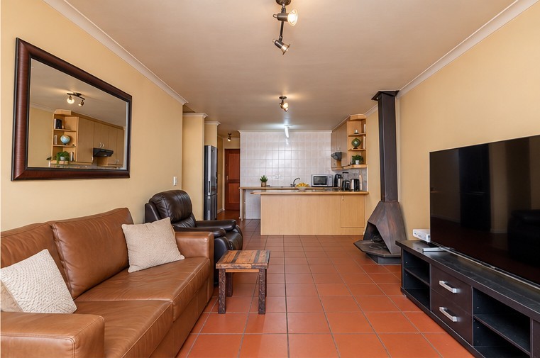 House for sale in Kleinbron, Brackenfell, 75 m²