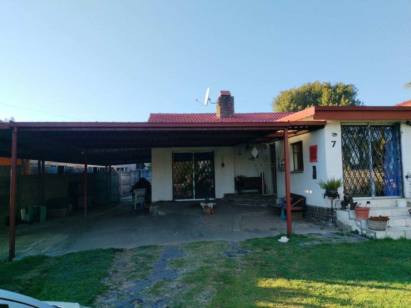 House for sale in Birchleigh North, Kempton Park, 1000 m²