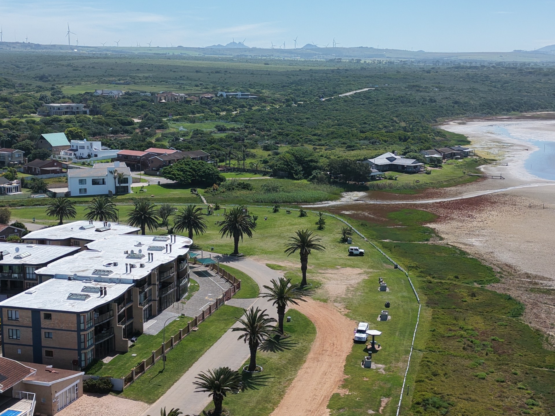 Apartment for sale in Kabeljauws, Jeffreys Bay, 122 m²