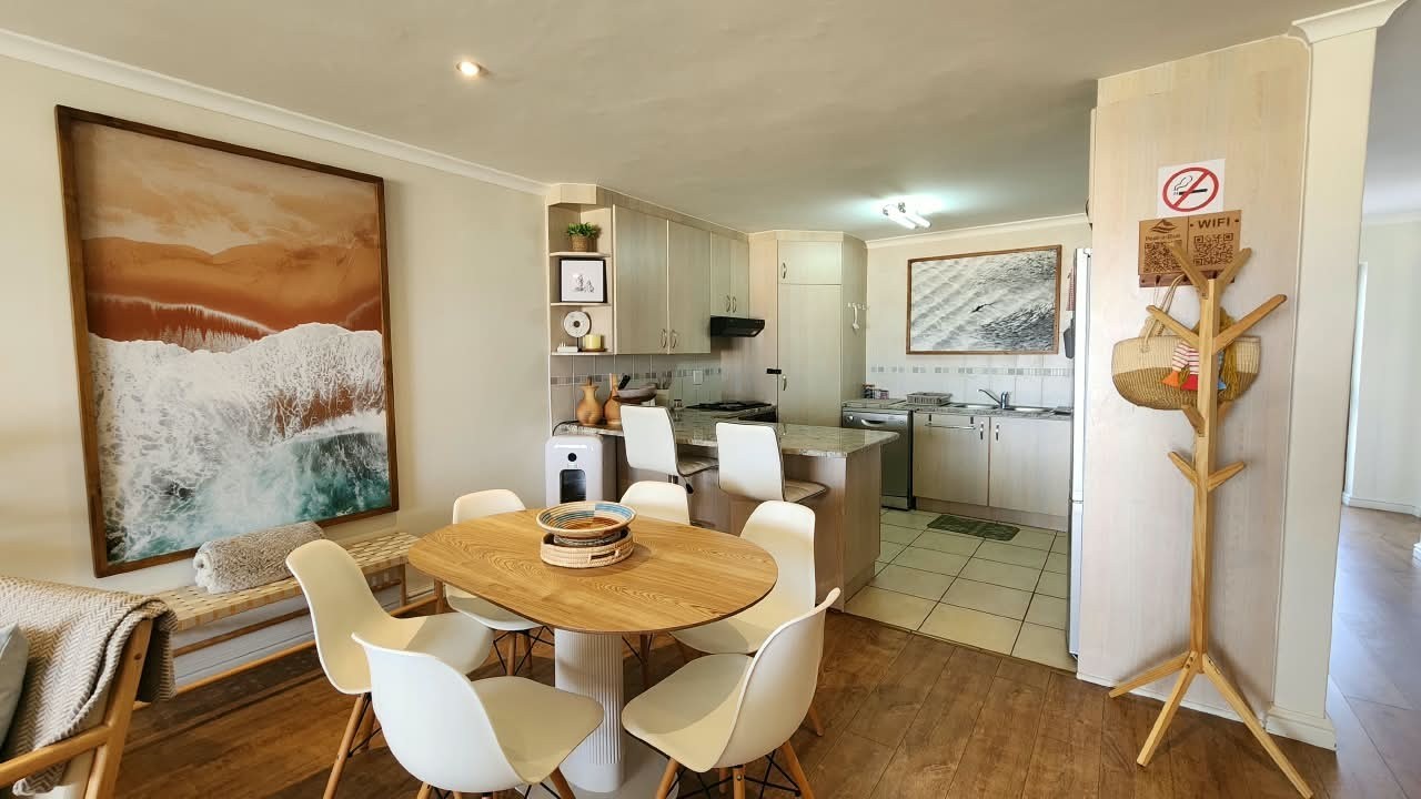Apartment for sale in Kabeljauws, Jeffreys Bay, 122 m²