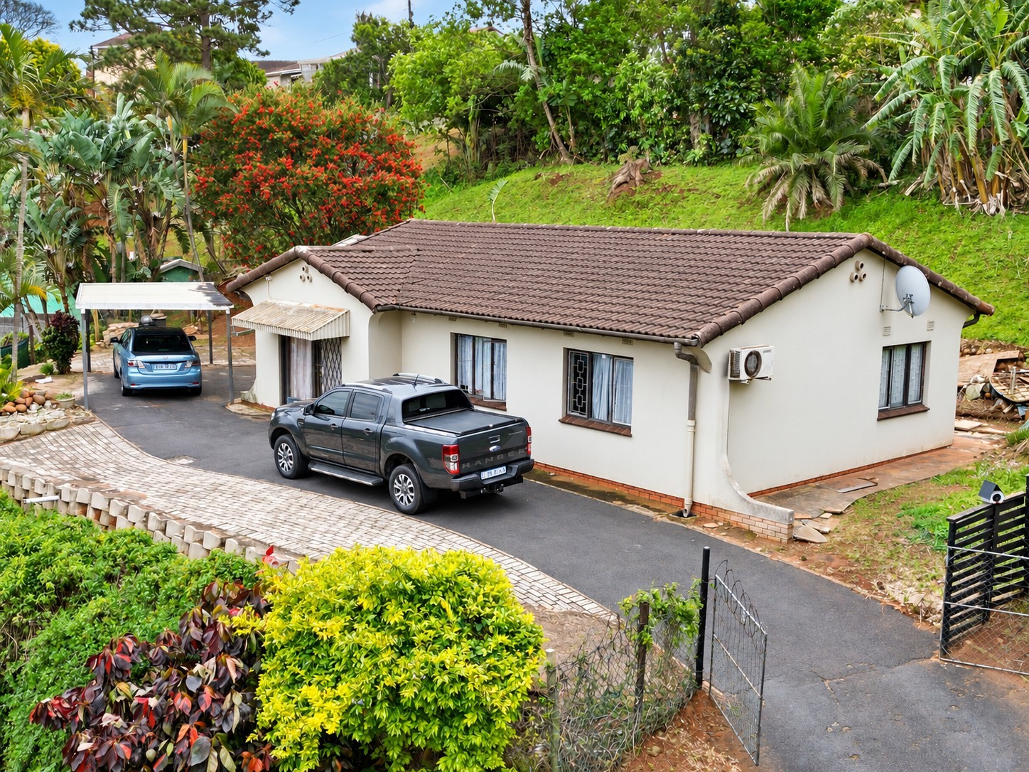 5 Bedroom House For Sale in Durban North, Durban, KwaZulu Natal