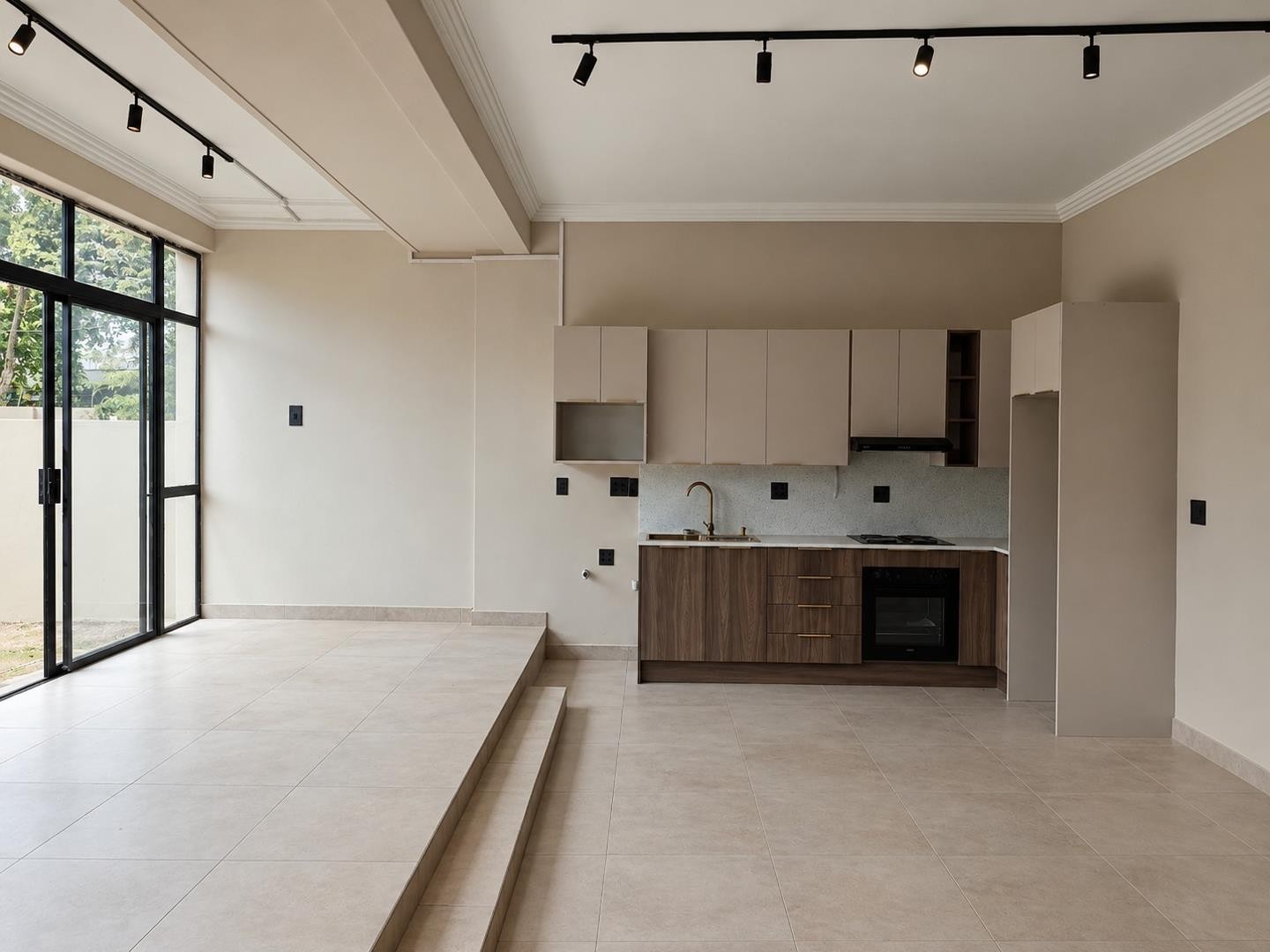 House for rent in Houghton Estate, Johannesburg, 95 m²