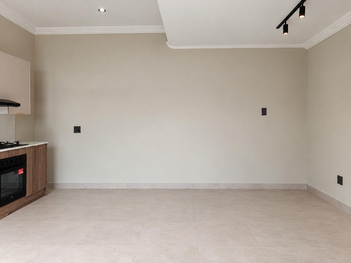 Apartment for rent in Houghton Estate, Johannesburg, 75 m²