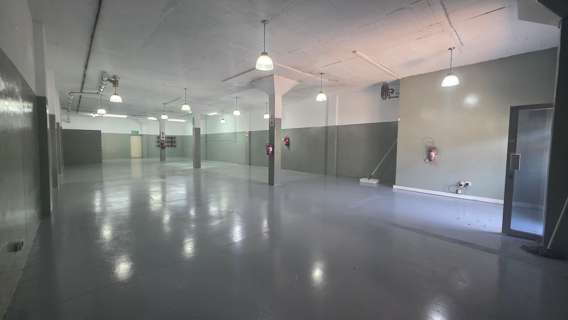 Industrial Property for rent in Durban North, Durban, KwaZulu Natal, 224 m²