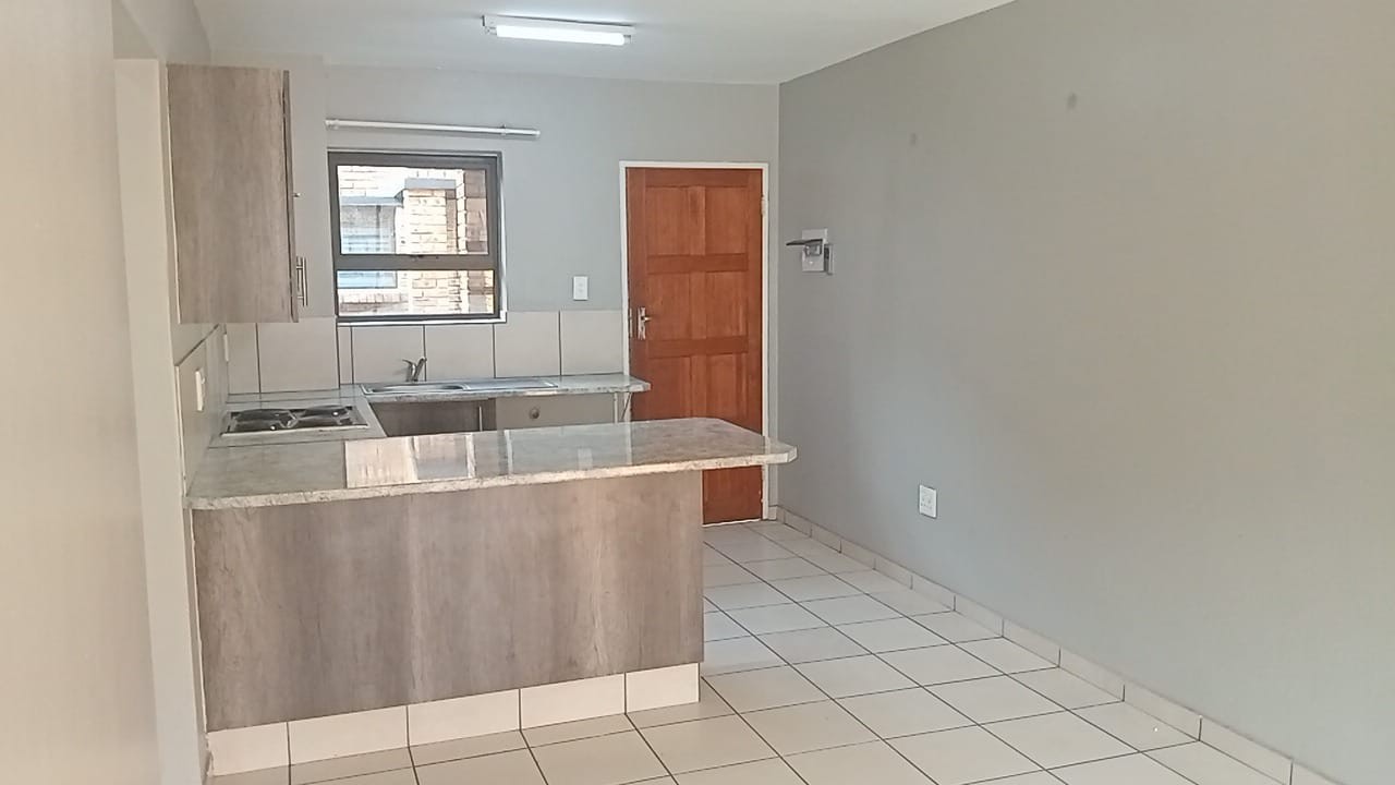 Apartment for rent in Witfield, Boksburg, 1072 Witfield (1st floor), Witfield Ridge, 41 Biddulph Street, Witfield, Boksburg, Gauteng, 58 m²