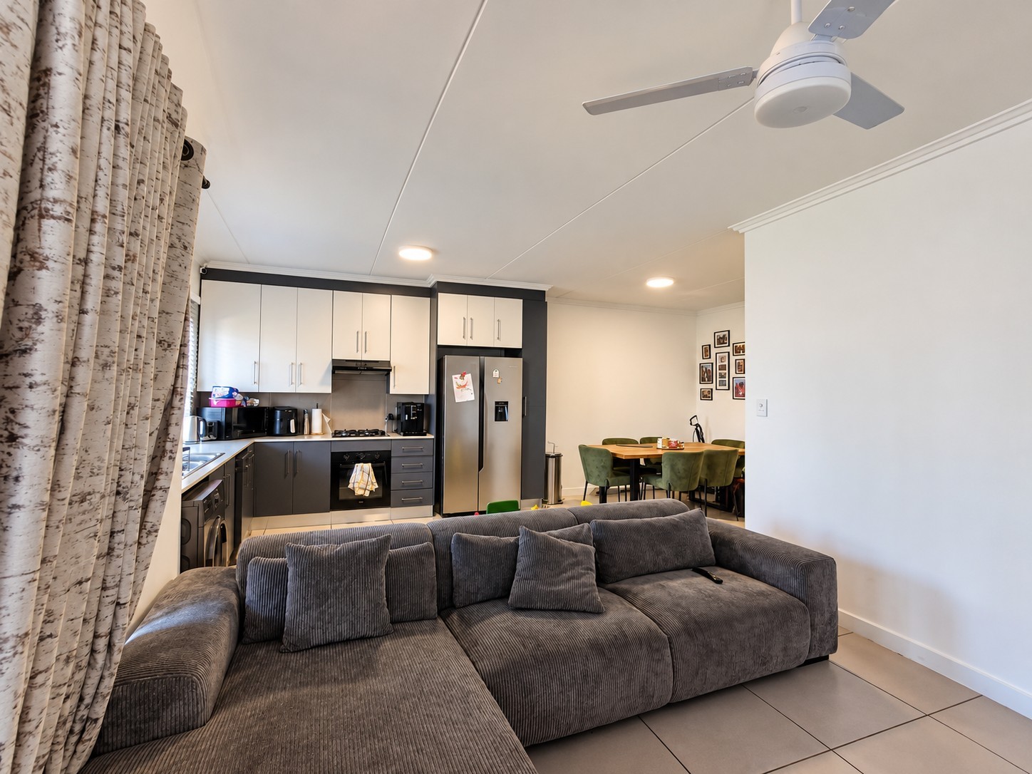 Apartment for sale in Ballito Central, Ballito, KwaZulu Natal, 107 m²