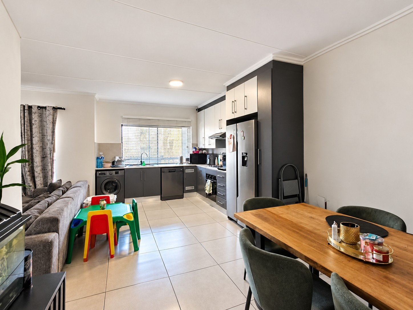 Apartment for sale in Ballito Central, Ballito, KwaZulu Natal, 107 m²