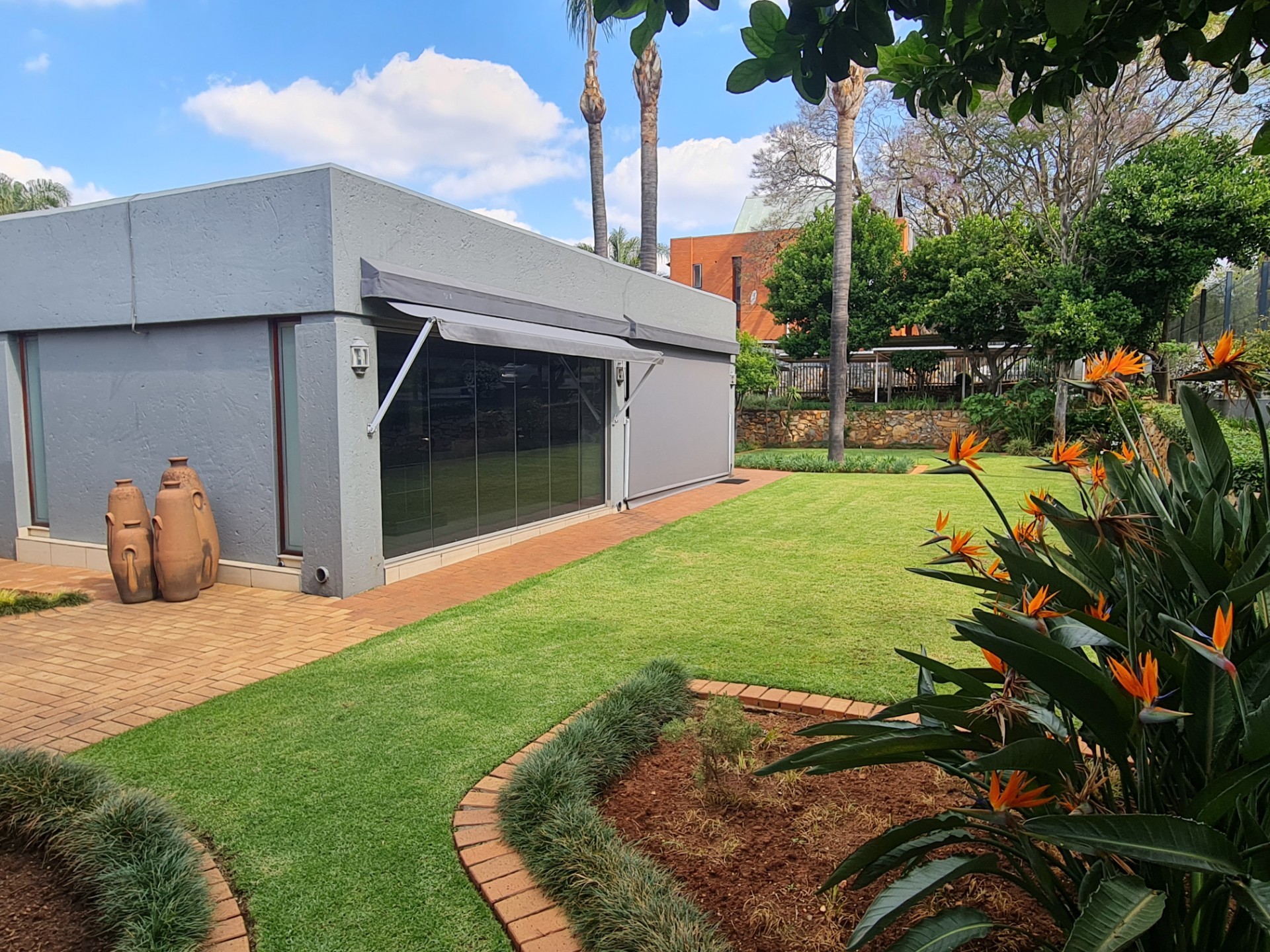Commercial Property for rent in Forest Town, Johannesburg, 473 m²