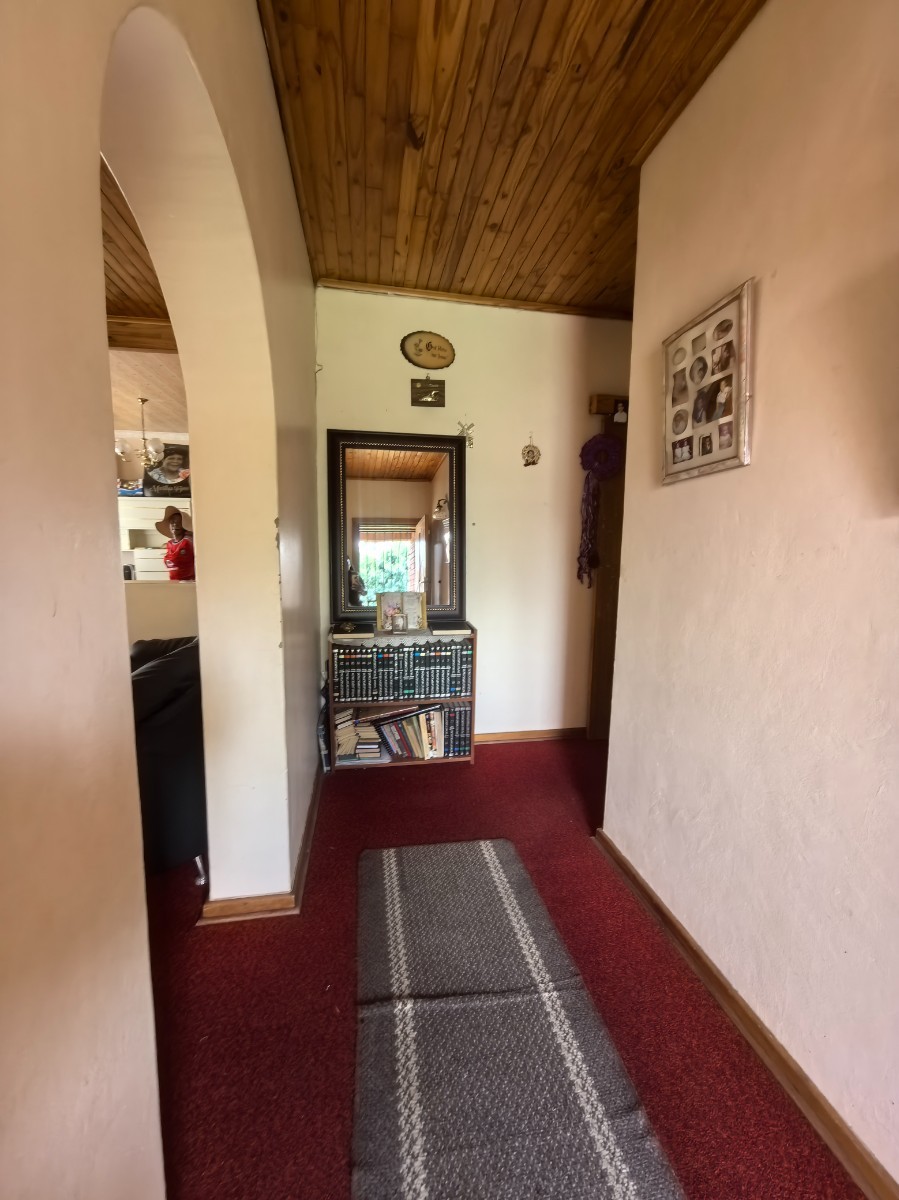 House for sale in Fairleigh, Newcastle, KwaZulu Natal, 607 m²
